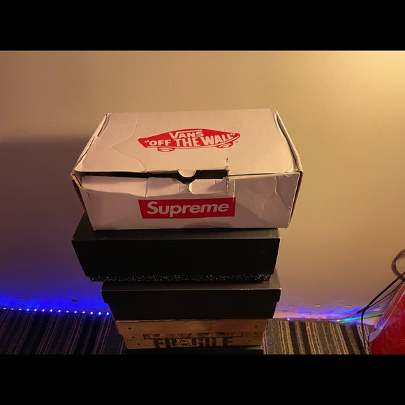 Supreme vans collaborated - Picture 4 of 4